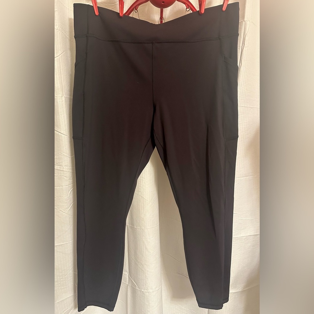 Lululemon Black Align Leggings with Pockets Smooth Stretchy Athletic Wear